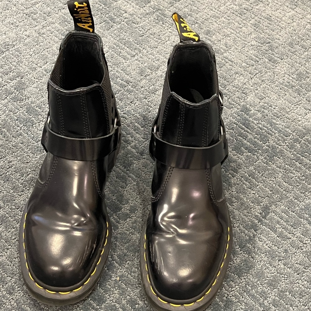 Black Dr. Martin boots
